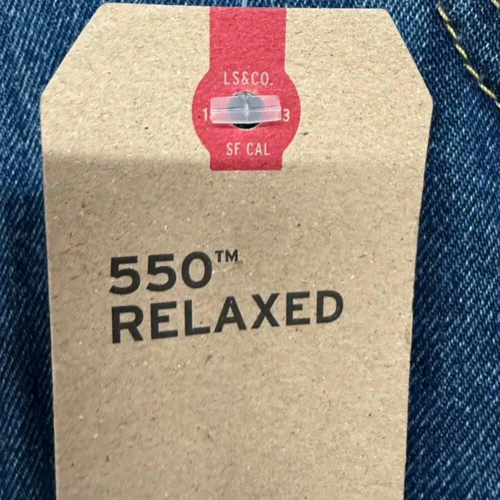 NWT Levi's 550 Jeans Mens 42x32 Blue Denim Relaxed Fit Tapered Classic Americana